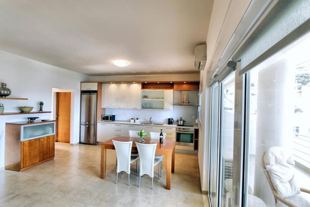 Eleni Sea View Luxury Apartment In Mades ليغاريا المظهر الخارجي الصورة